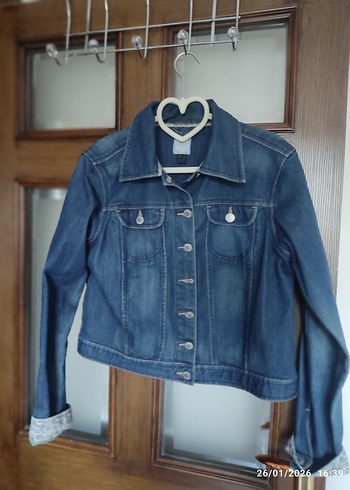 Nakışlı Kısa Kadın Kot Ceket - Görsel 2