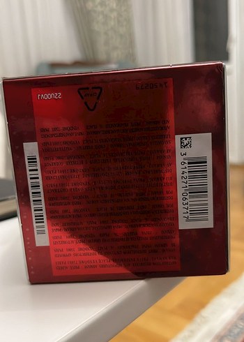 Armani Prive Rouge Malachite Kadın Parfümü - Görsel 3