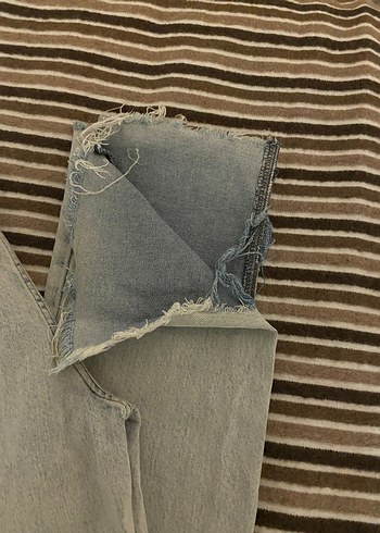 Paça detaylı kot pantolon - Görsel 3