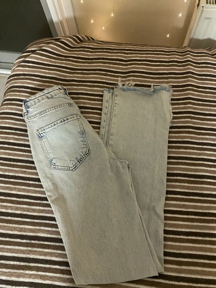 Paça detaylı kot pantolon - Görsel 2