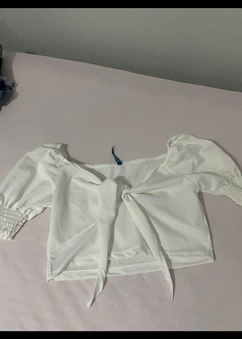 Beyaz Kısa Kollu Kadın Bluz - Görsel 2