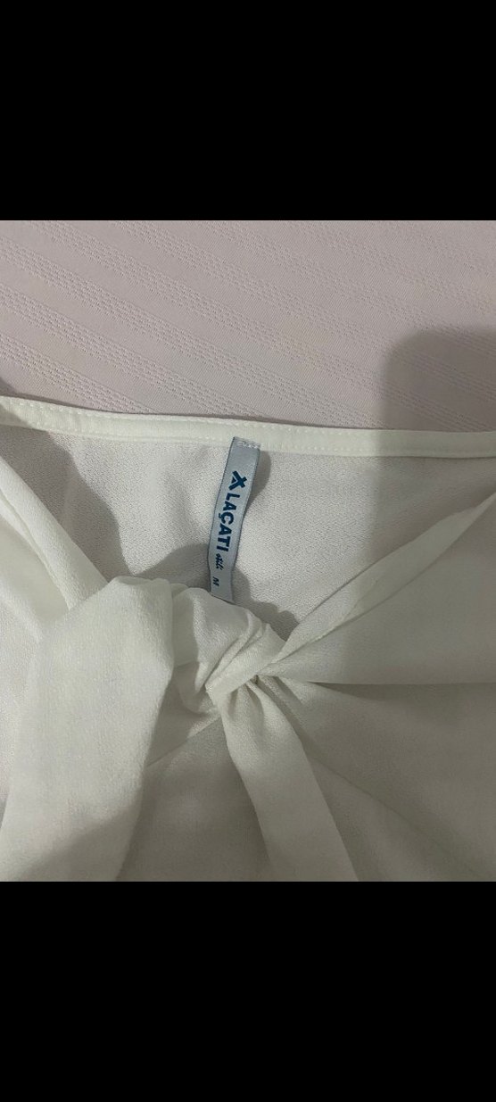 Beyaz Kısa Kollu Kadın Bluz - Görsel 3