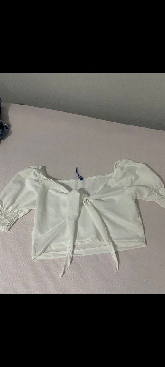 Beyaz Kısa Kollu Kadın Bluz - Görsel 2