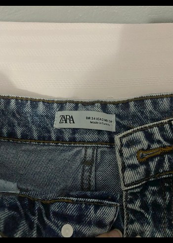 Yı yırtık detaylı kot pantolon - Görsel 2