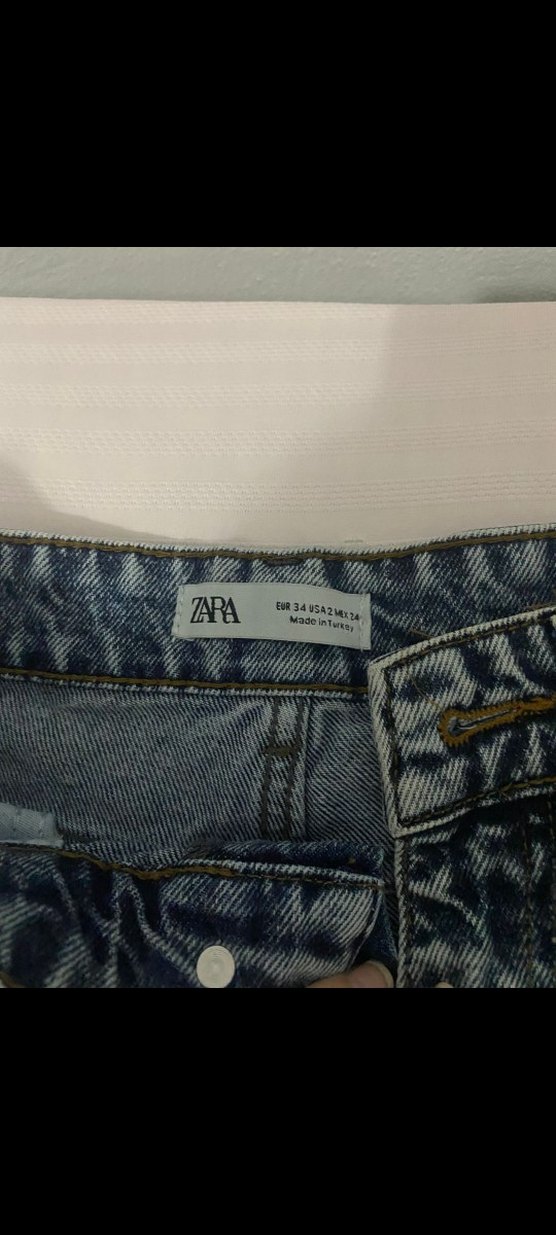 Yı yırtık detaylı kot pantolon - Görsel 2