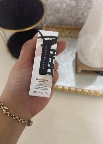 Fenty Beauty Gloss Bomb Isı Parlatıcısı 9ml - Görsel 2