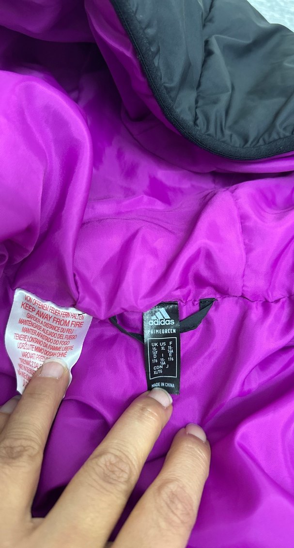 Adidas Canlı Pembe-Siyah Kapüşonlu Şişme Mont — görsel 3/4