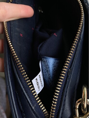  Beden Tommy Hilfiger Çapraz Çanta