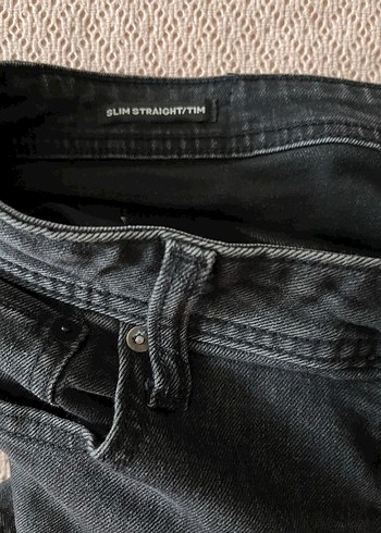 33 Beden Jack and Jones marka siyah Kemerli Erkek Kot Pantolon . 33-30