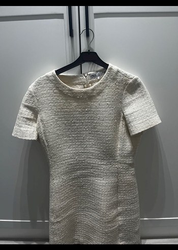 Zara Kısa Kollu Beyaz Triko Mini Elbise. Zara model simli elbise