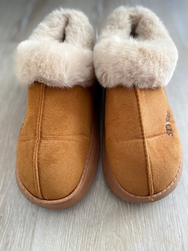 Kahverengi Süet Tüylü Kadın Terlik - Görsel 4