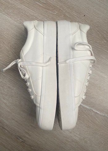 Beyaz Minimalist Kadın Sneaker - Görsel 3