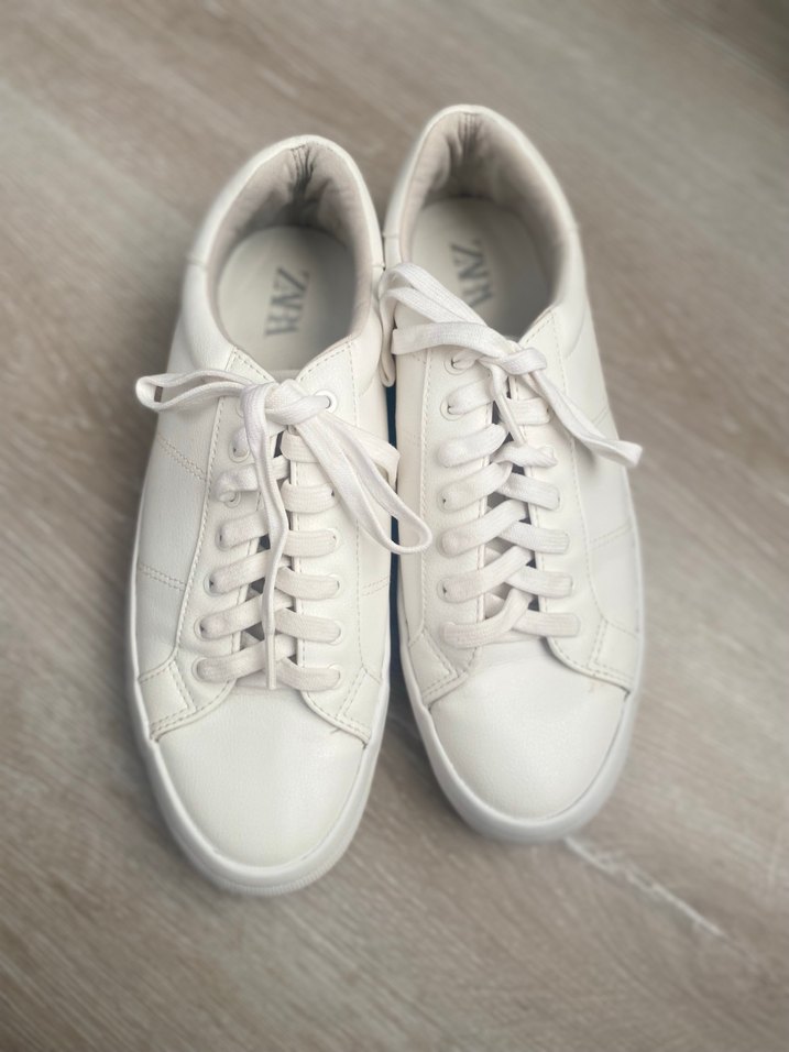 Beyaz Minimalist Kadın Sneaker - Görsel 2