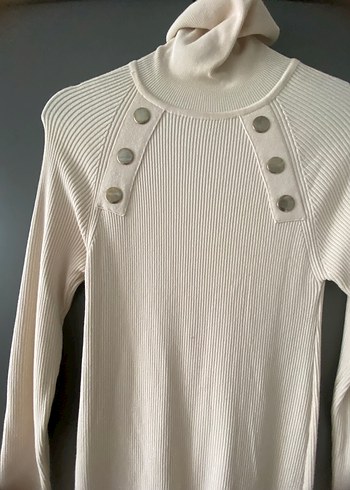 Düğmeli Beyaz Uzun Kollu Triko Elbise - Görsel 2