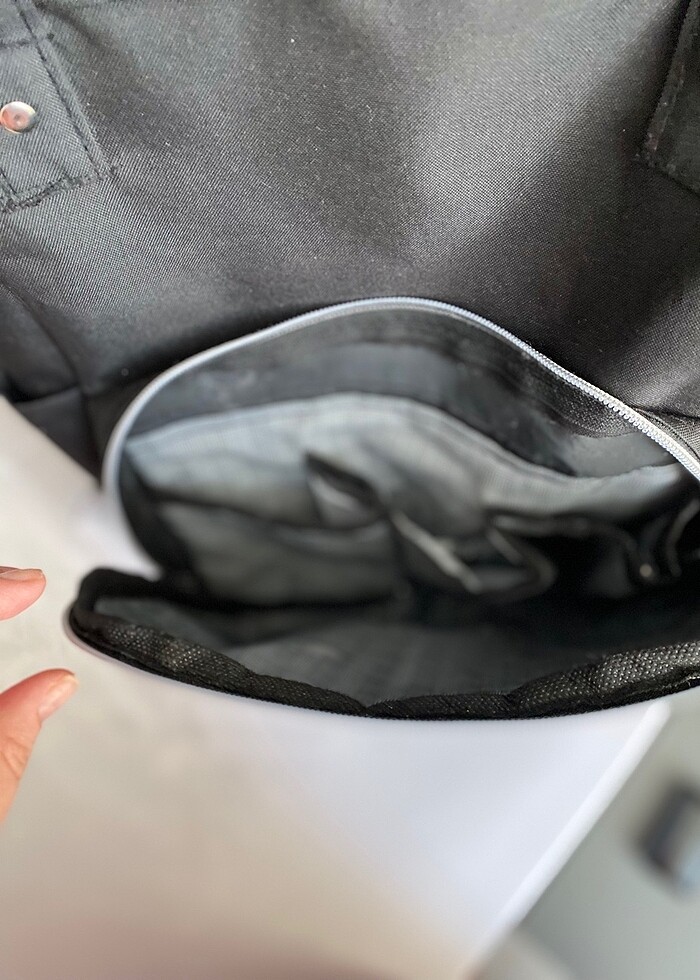 Sırt çantası - Görsel 4