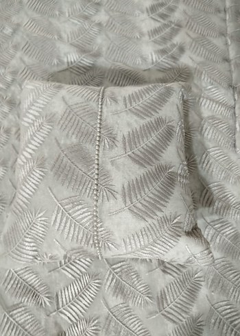 Gri Nakışlı Yatak Örtüsü - Görsel 6