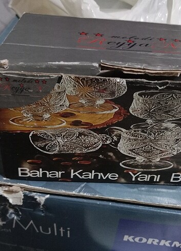 Kahve yani bardak 