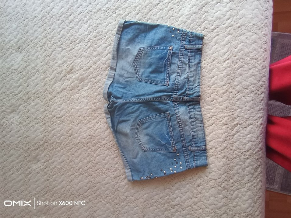 Taşlı Parlak Mavi Mini Kot Şort - Görsel 2