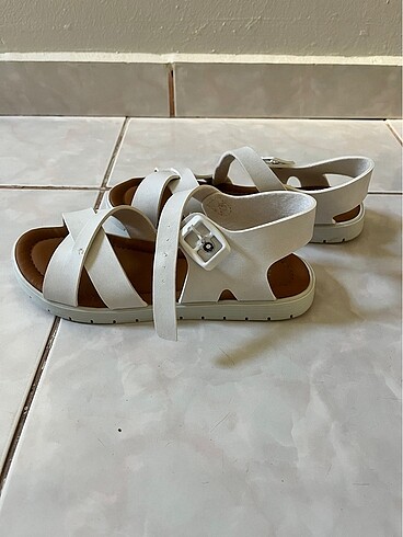 Polaris sandalet beyaz 34-35 no