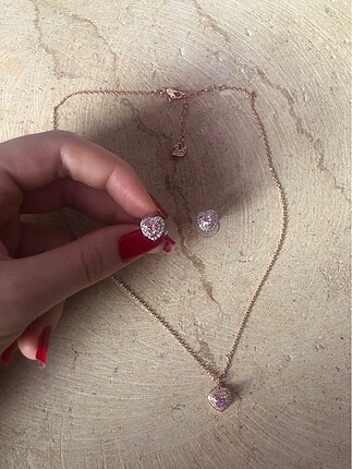 Swarovski One kolye küpe set