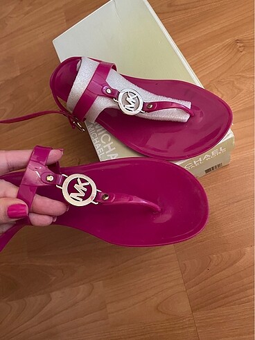 Michael kors jel sandalet