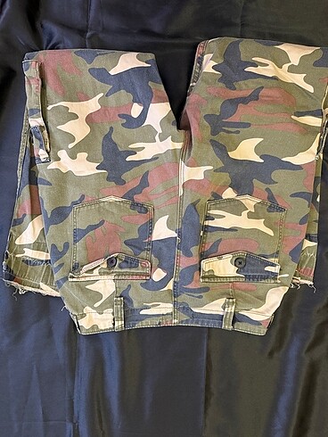 m Beden haki Renk Bershka kamuflaj