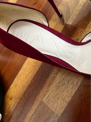 Mango Mango, Bordo Stiletto.40