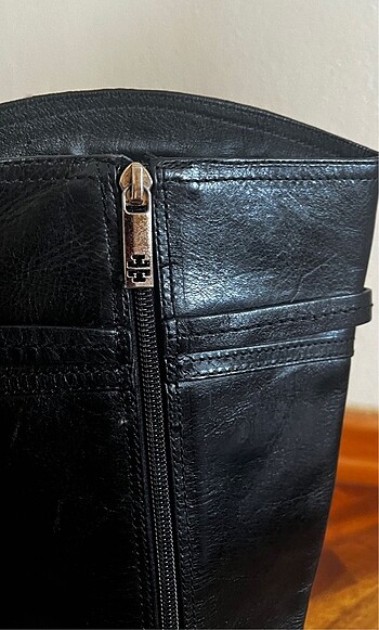 41 Beden siyah Renk Tory Burch Deri Çizme. 41