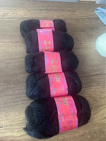 Beden siyah Renk 5 adet Moher Simli Anchor Yumak.50 gr
