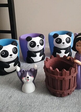 Panda ve Kız Kalemlik