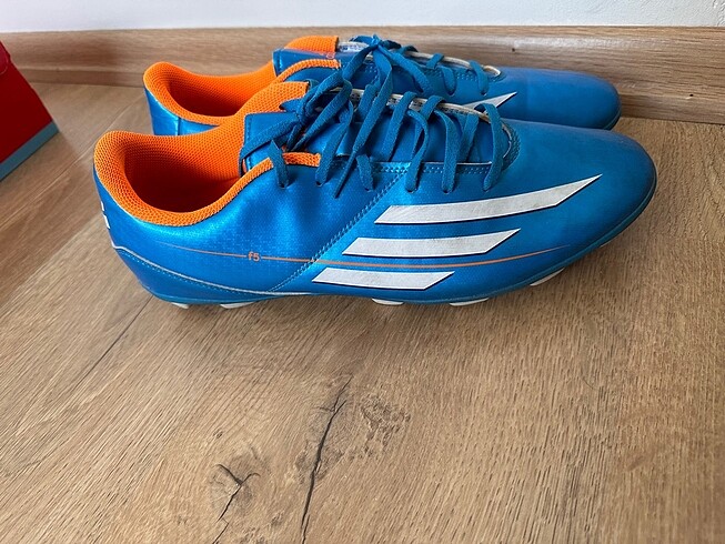 Adidas krampon