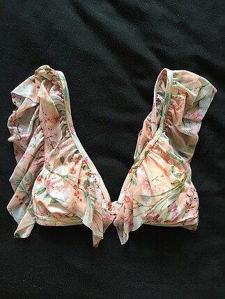 fırfırlı bikini üstü