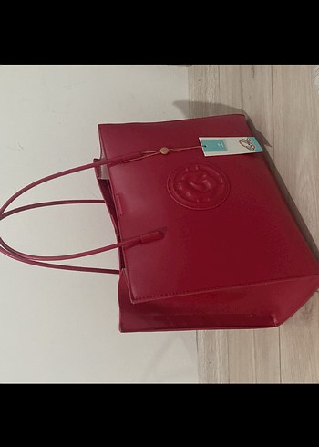 Beden Klasik Kırmızı Parlak Deri Kadın Çanta
