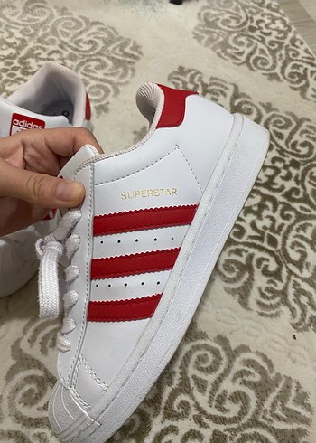 37 Beden beyaz Renk Adidas Beyaz Renkli Bağcıklı Kadın Spor Ayakkabı