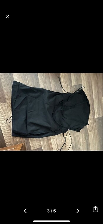 m Beden Bershka arka detayli mini elbise