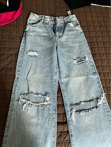 Bershka Wide leg distressed jean
