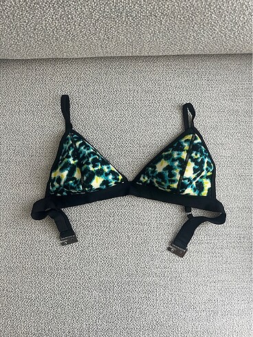 Bikini üstü