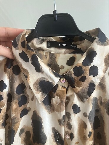 m Beden Mango leopar gömlek