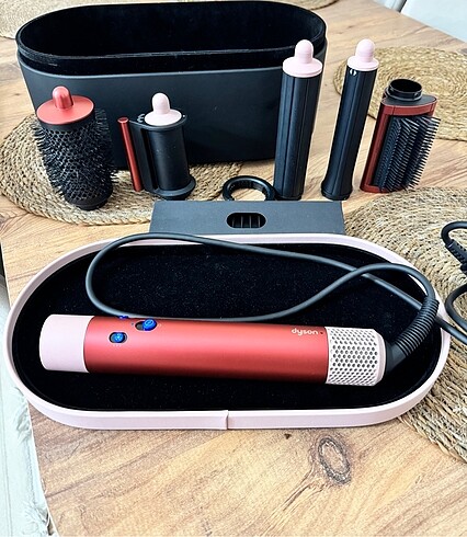 Dyson Airwrap strawberry bronze
