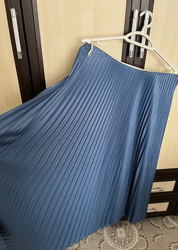 Mavi Pilili Midi Etek - Görsel 2