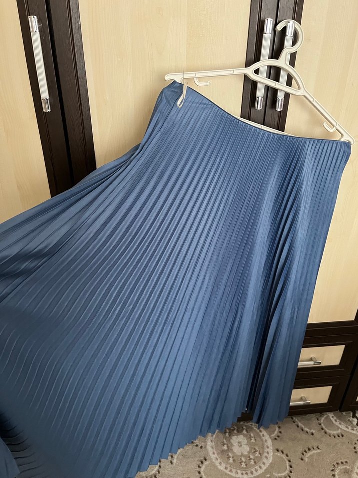 Mavi Pilili Midi Etek - Görsel 2