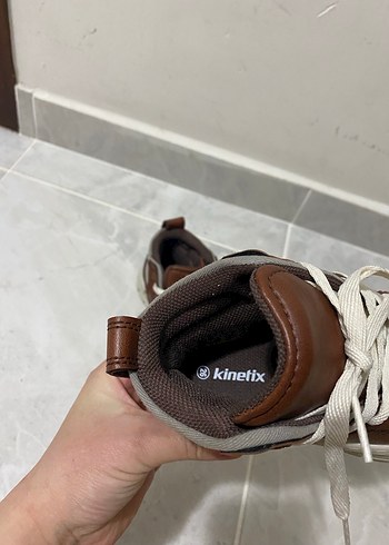 Erkek çocuk bot - Görsel 4