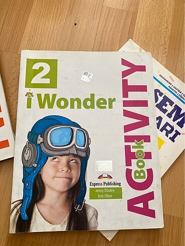  I Wonder 2 pupils and activity book