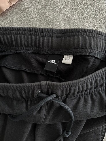 34 Beden Adidas eşofman altı