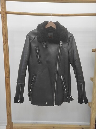 BERSHKA MONT