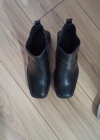 37 Beden siyah Renk Pull and Bear Bot / Çizme