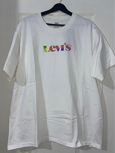 Levis tişört