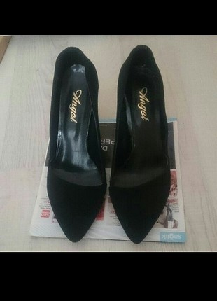 Siyah stiletto