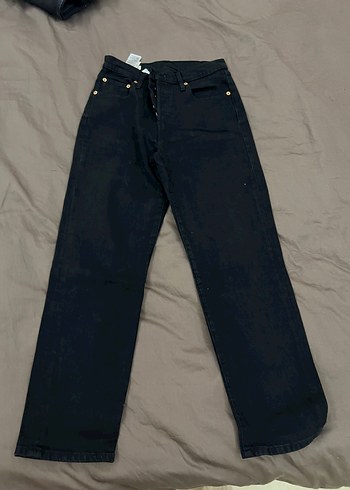 Levis 501 Siyah Midi Kadin Denim Jean