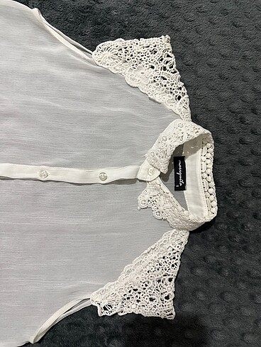 Zara Transparan beyaz gömlek